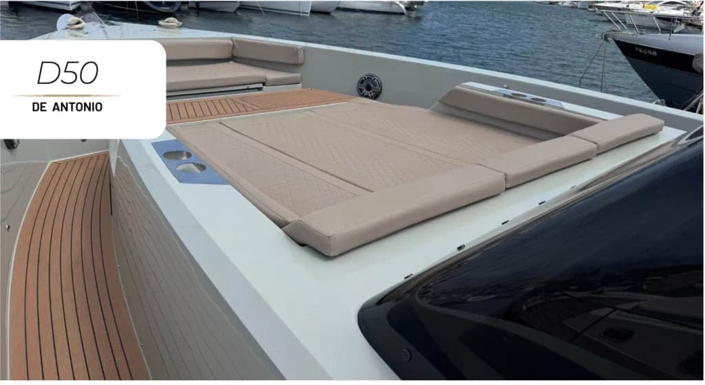 De Antonio D50 en Dénia — vista exterior