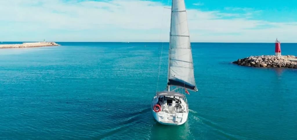 Jeanneau Sun Odyssey 409 en Dénia — vista exterior